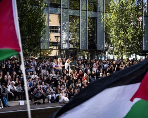 Honderden mensen bij universiteiten in Nederland voor pro-Palestijnse demonstratie