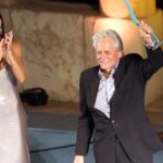 Michael Douglas krijgt oeuvreprijs uit handen van Spaanse koningin