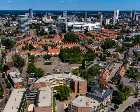 Huizenprijzen in vrijwel elke grote stad met 10 procent of meer gestegen