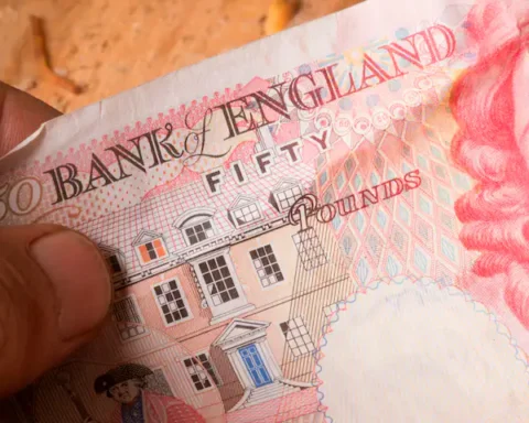 Brits pond stijgt naar hoogste niveau in 2,5 jaar