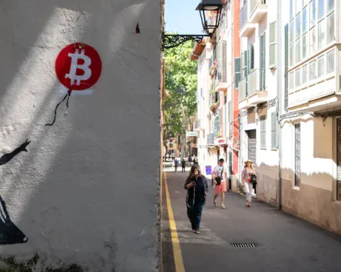 Na recorddag zakt bitcoinkoers weer onder mijlpaal van 100.000 dollar