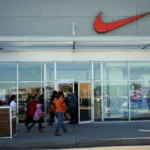 Sportmerk Nike ziet winst en omzet opnieuw kelderen