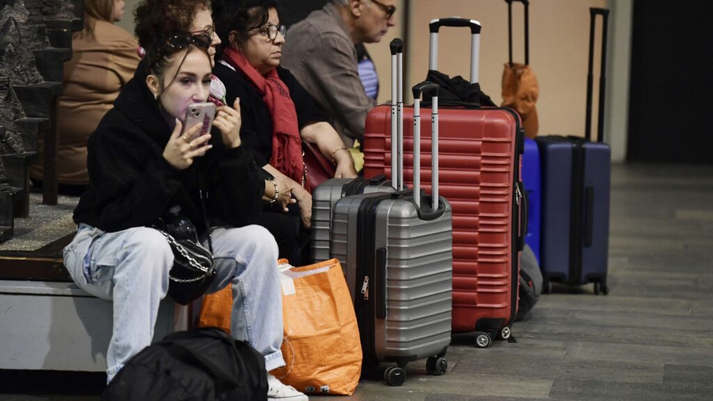 Oorzaak stroomstoring Spanje en Portugal nog onbekend, cyberaanval uitgesloten