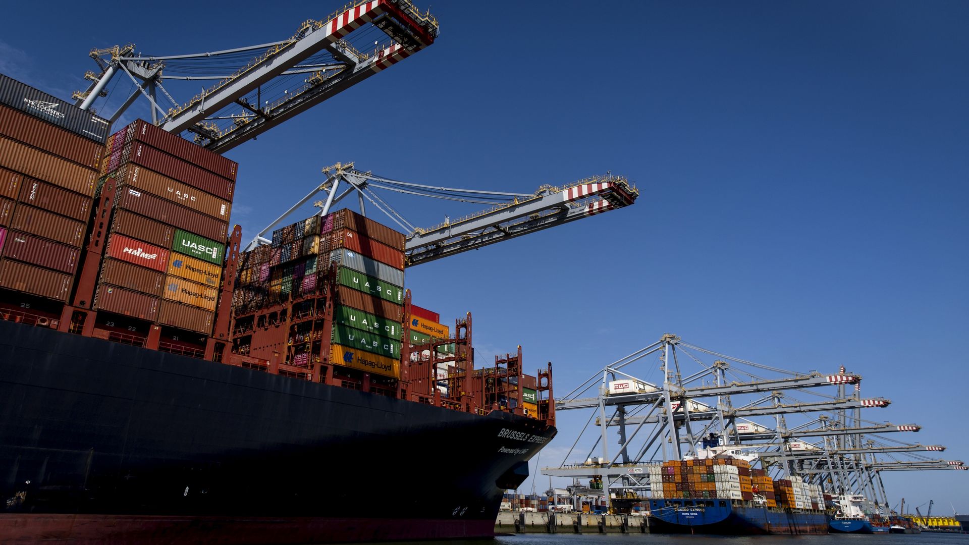 Recordaantal containerschepen schrapt of wijzigt route door heffingen VS