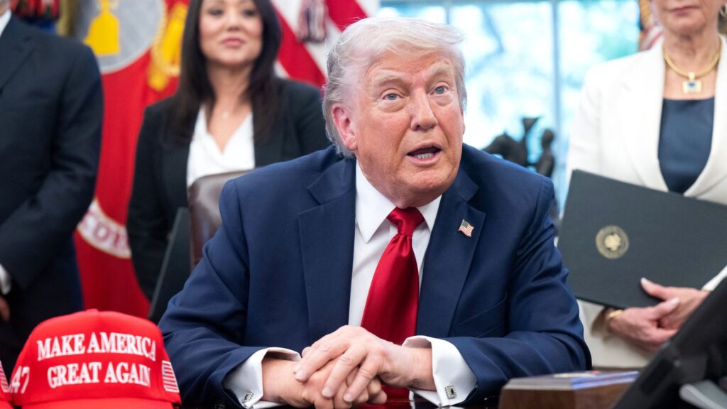 Trump zegt 'Vladimir stop' na Russische aanval op Kyiv