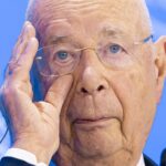 WEF-oprichter en -voorzitter Klaus Schwab treedt ook terug uit raad van toezicht