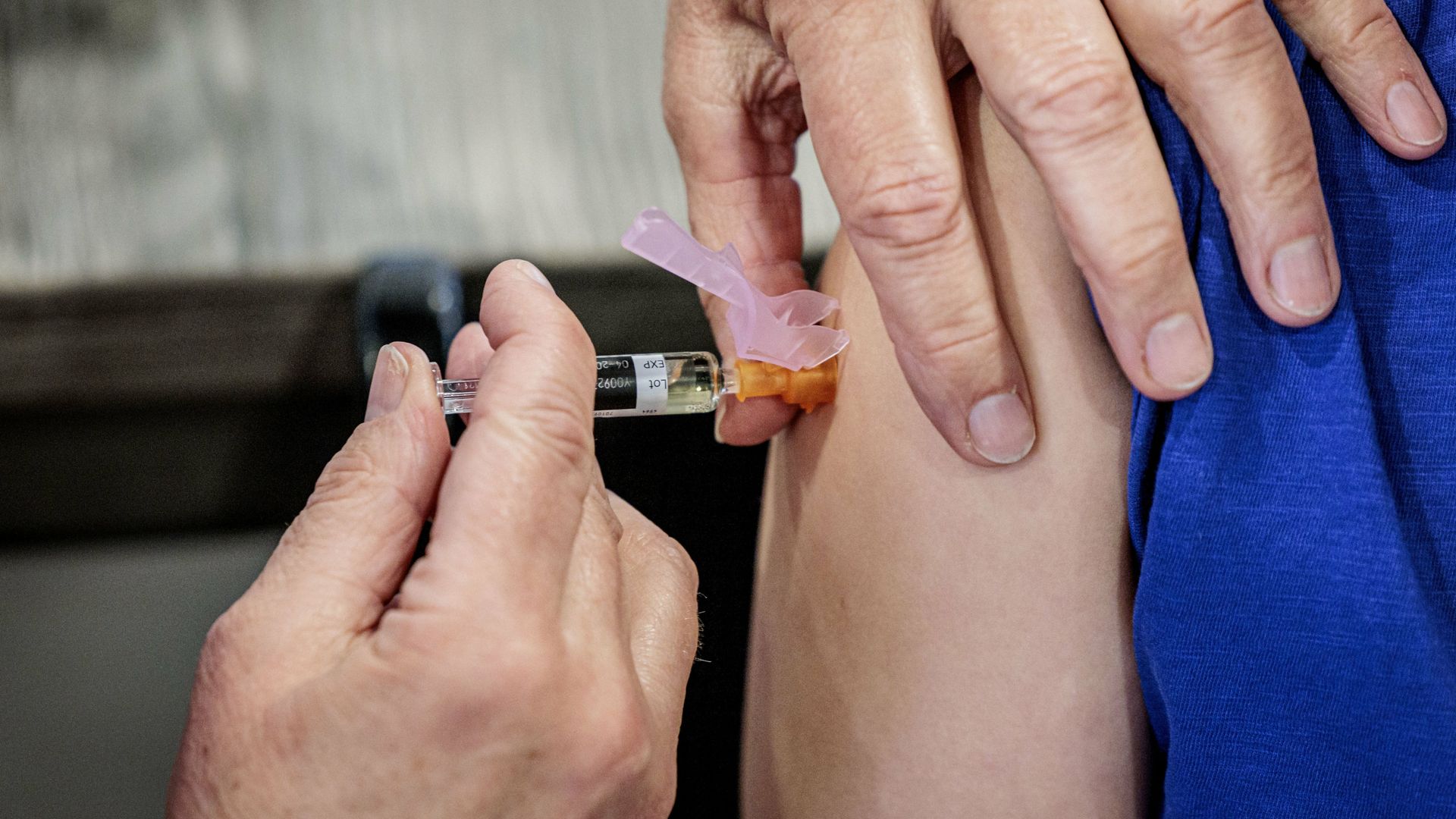 Zorgcoalitie slaat alarm: Nederland loopt achter in Europa met vaccinaties