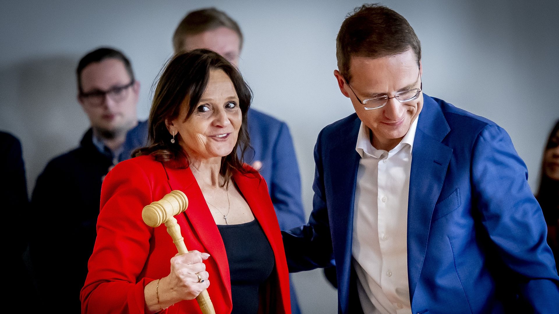 'Rechterhand' Omtzigt heeft opeens de voorzittershamer vast