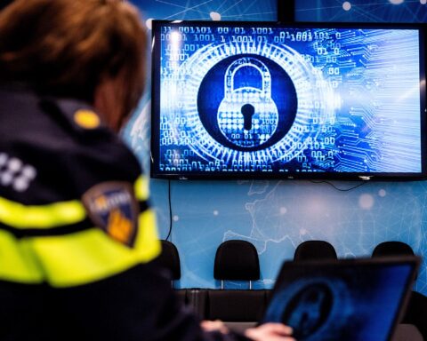 Cybercrimelen aangepakt: 300 servers offline gehaald, miljoenen in beslag genomen