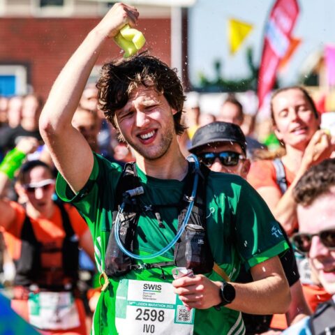 Hardlopen in de hitte: drink genoeg en ga niet voor die toptijd