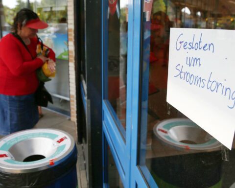 Kabinet wil in elke buurt noodsteunpunten voor als het crisis is