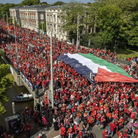 Massaal protest tegen Israël-standpunt kabinet, organisatie ziet 100.000 betogers