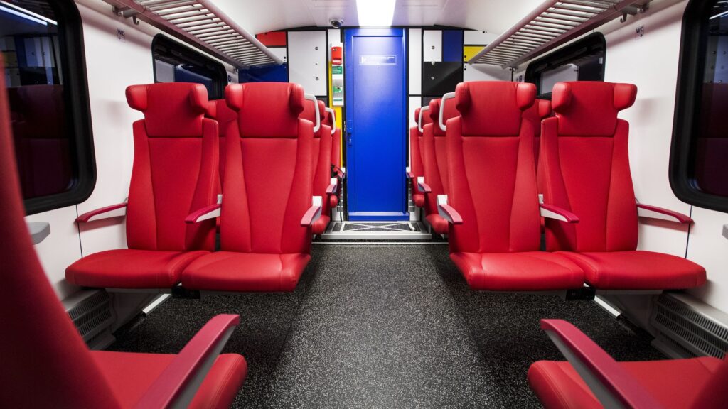 NS haalt deel eerste klas weg uit sprinter-treinen