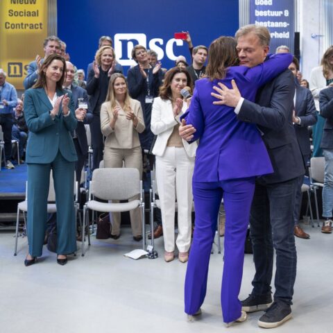 NSC-erelid Omtzigt zwaait af, opvolger wil herstel 'Nederlandse identiteit'