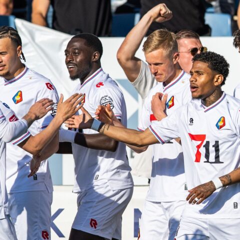 Telstar begint play-offs met mooie overwinning op ADO Den Haag