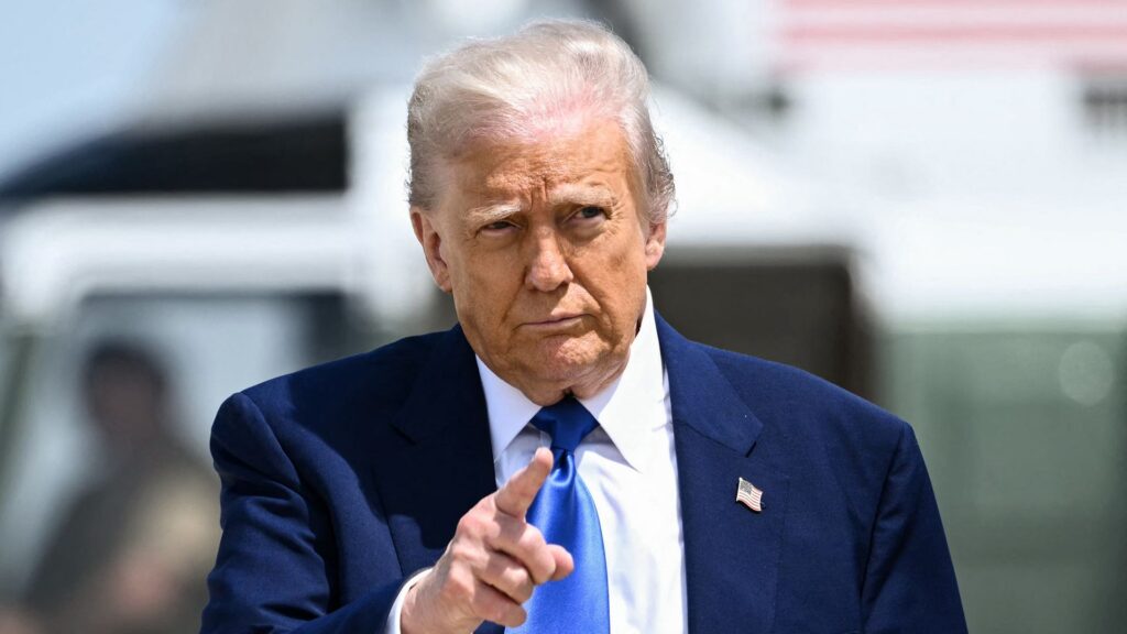 Trump bezoekt rijke Golfstaten: diplomatieke missie of zakenreis?