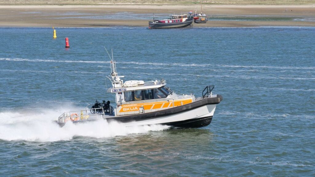 Watertaxi's op de Waddenzee varen 's nachts nog steeds te hard