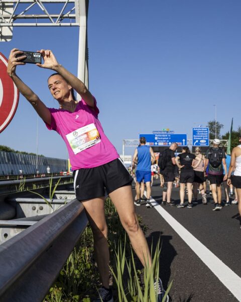 Amsterdam danst, sport en zingt op hete snelweg vanwege 750-jarig bestaan