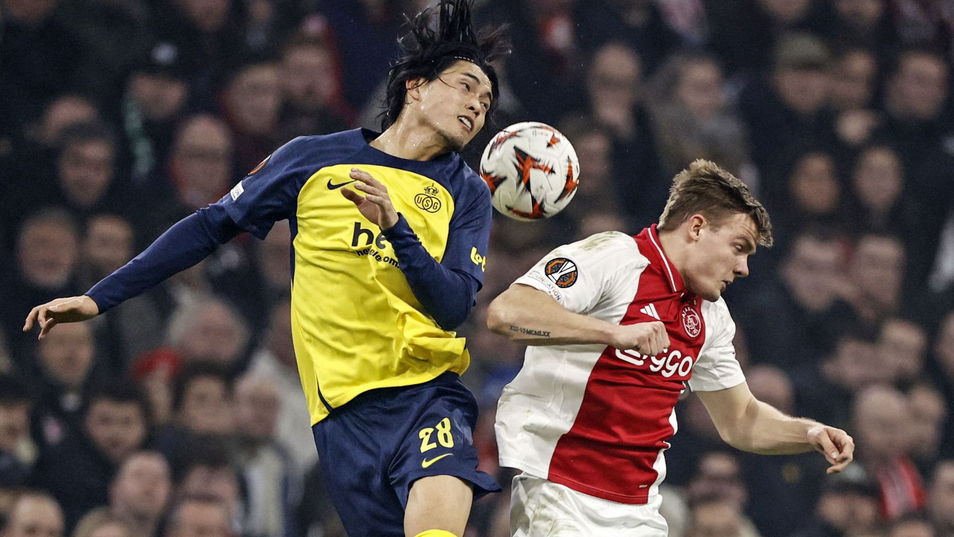 Gezondheidsraad: beperk koppen in het voetbal vanwege risico op dementie