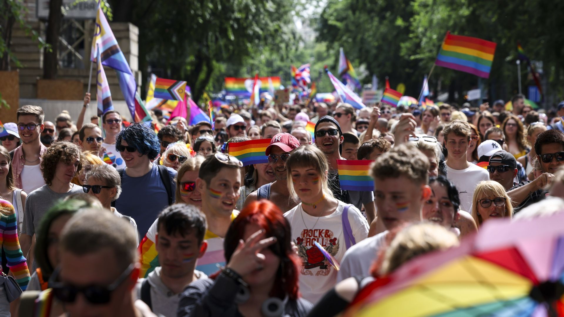 Hongaarse regering: politie moet besluiten of Pride-mars in Boedapest door mag gaan