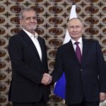 Iran en Rusland versterken militaire band: telefoongesprek tussen ministers van Defensie