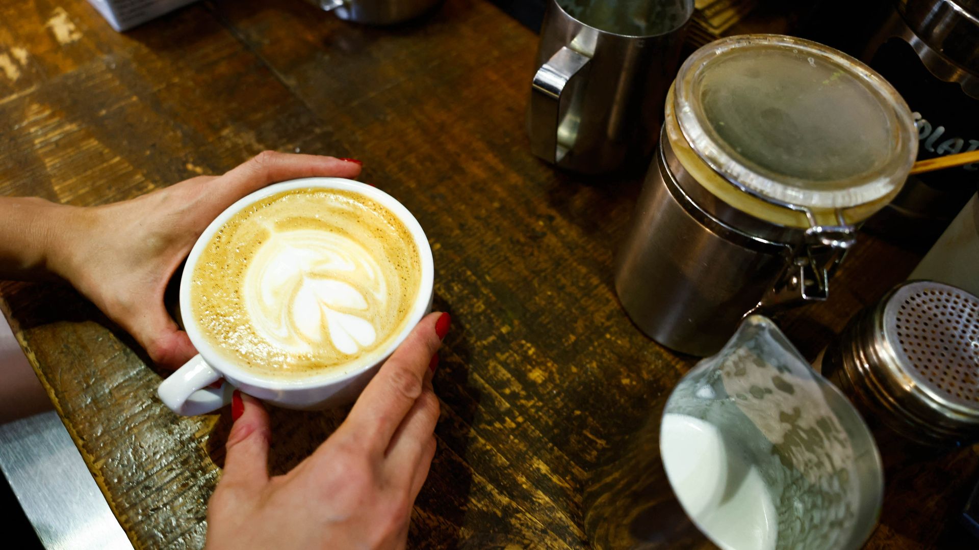 Koffie opnieuw duurder, vijf vragen over de prijsstijging