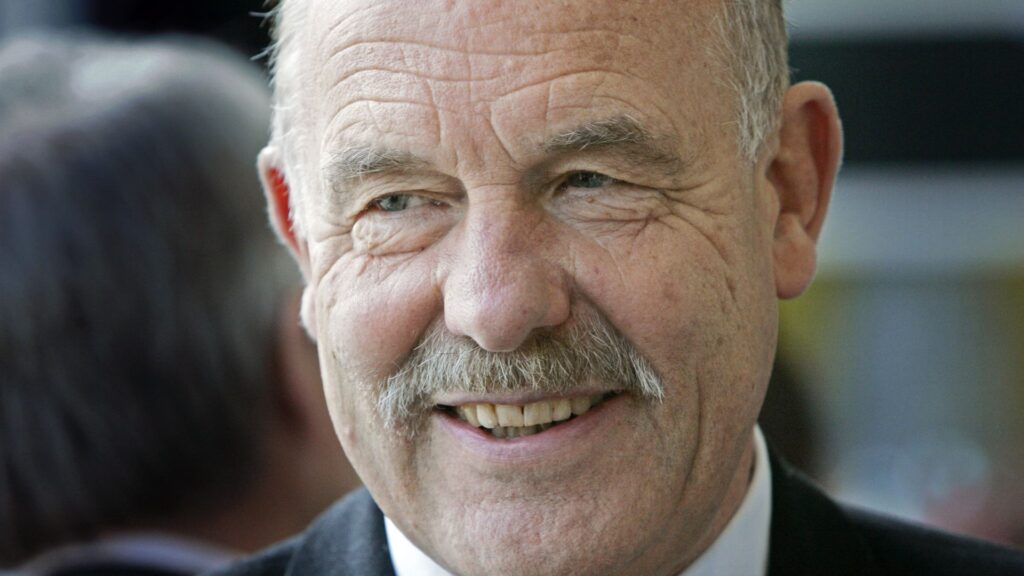 Oud-directeur van het Rijksmuseum Henk van Os (87) overleden