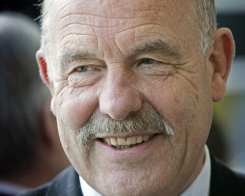 Oud-directeur van het Rijksmuseum Henk van Os (87) overleden