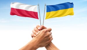 Polen blijft bondgenoot van Oekraïne ondanks politieke wissel: Síkorski benadrukt EU-prioriteiten