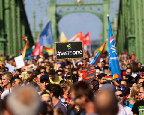 Politie verbiedt Pride-mars Boedapest, burgemeester negeert besluit