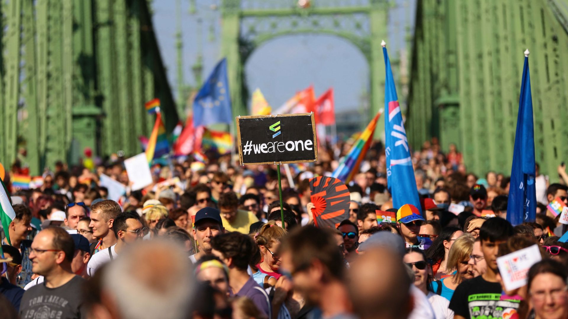 Politie verbiedt Pride-mars Boedapest, burgemeester negeert besluit