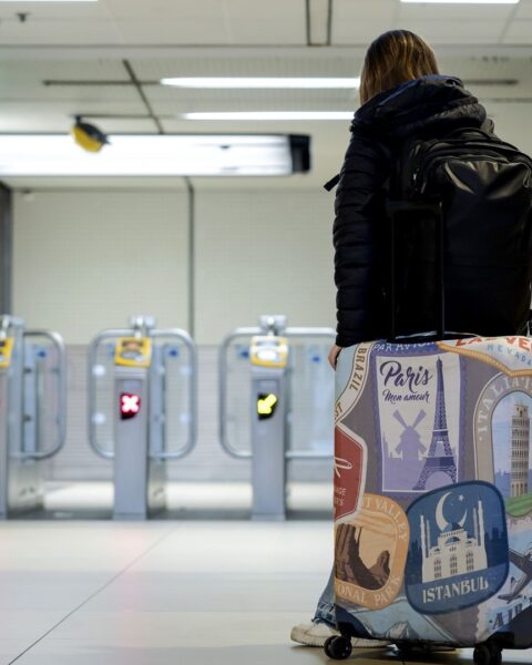 Reizigers 'weer de sjaak', eist NS-personeel te veel loon?
