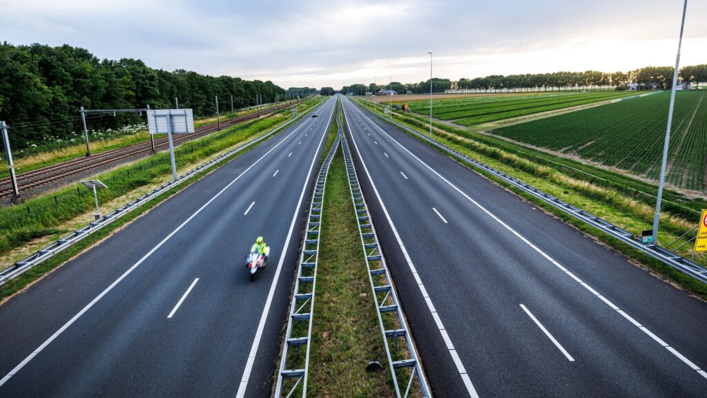 Rustige ochtendspits ondanks dichte snelwegen vanwege NAVO-top