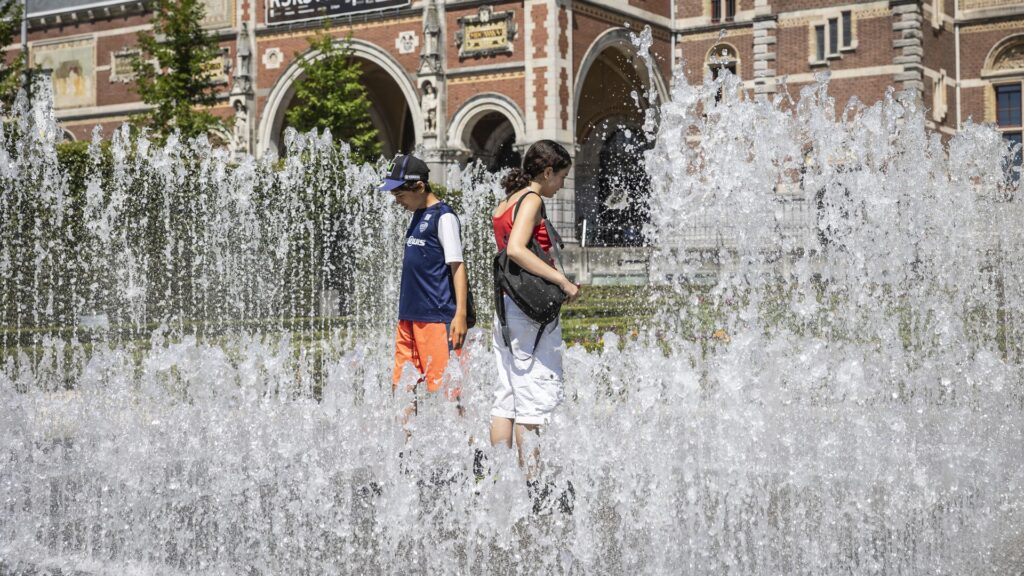 Zondag tropisch, en daarna wordt het nog warmer