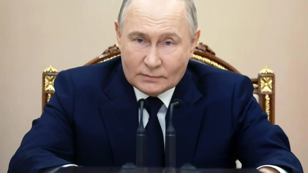 Dood van Russische opperrechter wakkert speculaties aan over machtsvacuüm in het Kremlin