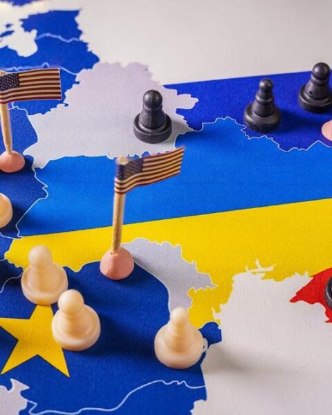 EU en NAVO beschuldigen Rusland opnieuw van grootschalige hybride aanvallen