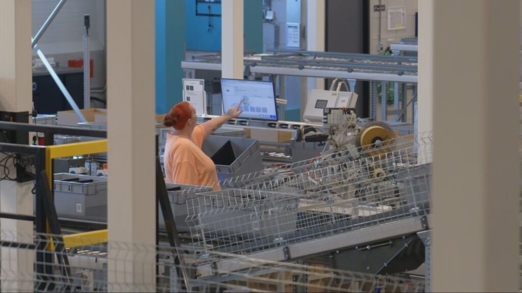 Kwakkelende webwinkel Wehkamp schrapt opnieuw banen
