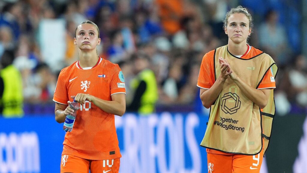 Na teleurstellend EK moet er bij Oranje worden doorgeselecteerd
