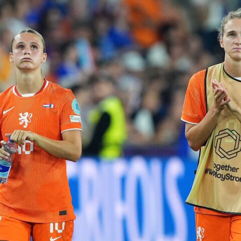 Na teleurstellend EK moet er bij Oranje worden doorgeselecteerd