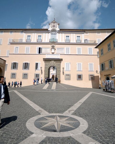 Paus Leo hervat traditie die Franciscus oversloeg: zomeren in Castel Gandolfo