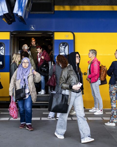 Treinkaartje komend jaar weer duurder, mogelijk 9 procent erbij