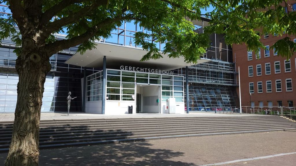 Docent in Utrecht verdacht van misbruik van leerlingen en bezit van misbruikbeelden