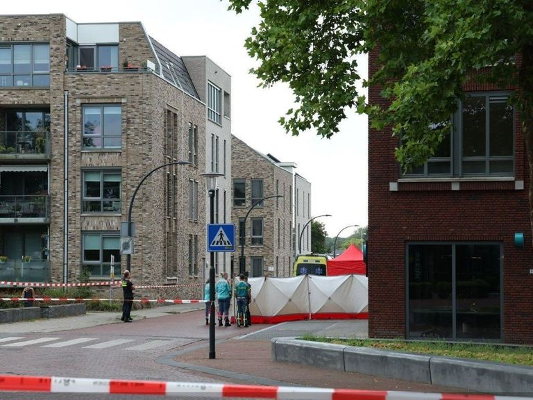 Dode aangetroffen in Wierden, andere bewoner zwaar verwond door steekpartij