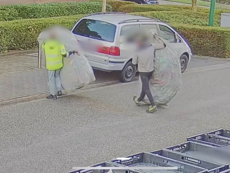 Grote hoeveelheid ingeleverde statiegeldflessen gestolen bij supermarkt in Cuijk