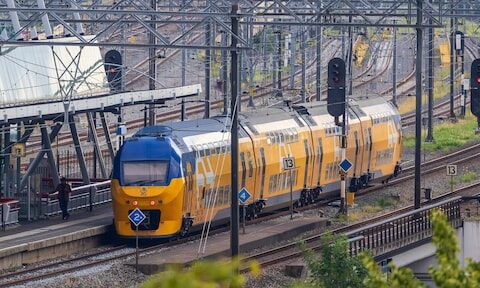 NS lijdt opnieuw aanzienlijke verliezen door minder nieuwe reizigers dan verwacht