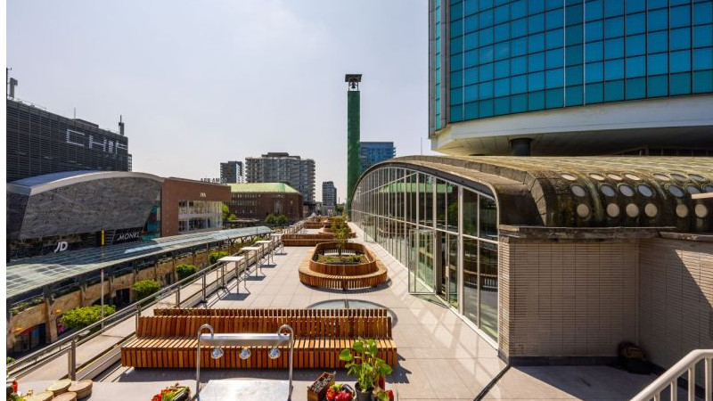 Retailplint WTC Rotterdam vernieuwd en versterkt