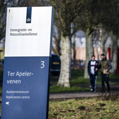 Vluchtelingenwerk krijgt gedeeltelijke terugdraaiing van miljoenenbezuiniging