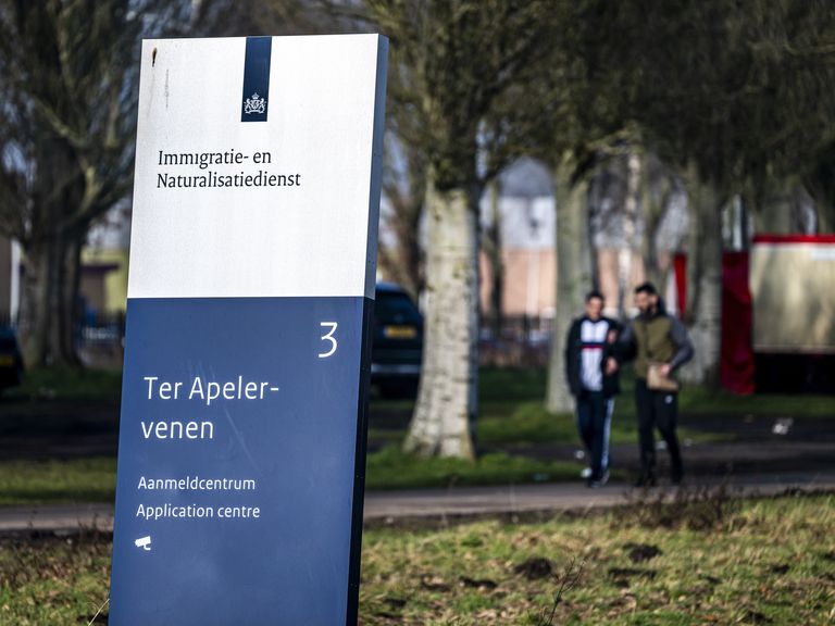 Vluchtelingenwerk krijgt gedeeltelijke terugdraaiing van miljoenenbezuiniging