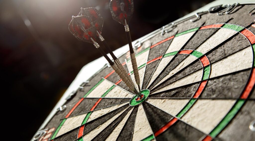 WDF verbiedt trans vrouwen in vrouwen darts toernooien, met impact op Nederlandse speelster