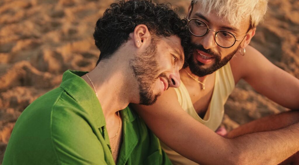 43% van LGBTQ+ Nederlanders voelt zich geaccepteerd te midden van groeiende online en offline vijandigheid